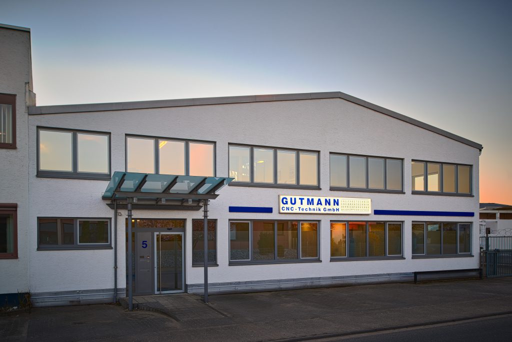 Firmengebäude Gutmann CNC-Technik GmbH, 63477 Maintal, 27.03.2017 (c) Team Uwe Nölke | Fotografie & Film für Menschen & Unternehmen, D-61476 Kronberg, Brunnenweg 21, T +49 6173 321413, look@team-uwe-noelke.de, www.team-uwe-noelke.de